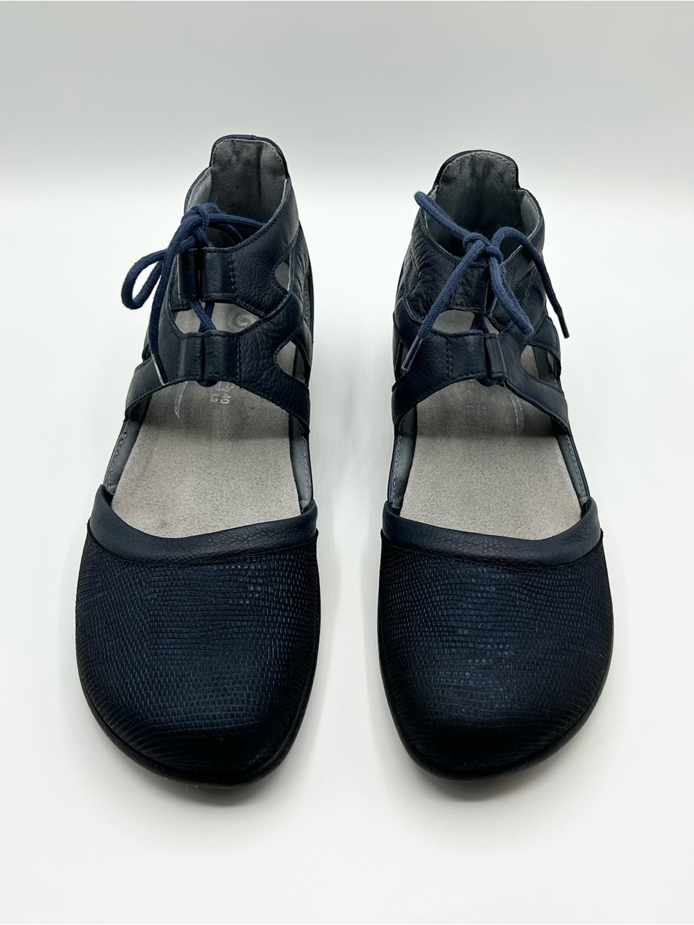 Naot Navy Blue Leather Comfort Flats Sandals Women’s Size 9 - Picture 4 of 8